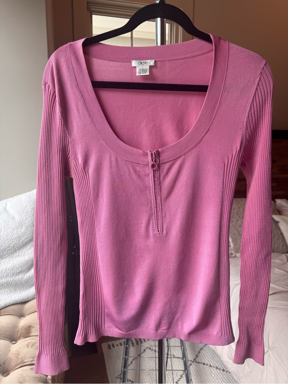 Vintage Y2K Cache Pink Ribbed Long Sleeve Top Size L Rhinestone Zipper